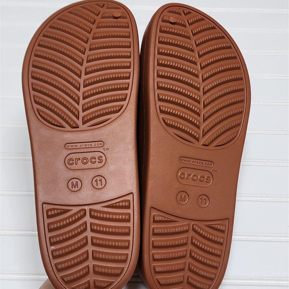 Crocs Dylan Clog Shoes Men's Size 11 Cognac - Picture 10 of 10
